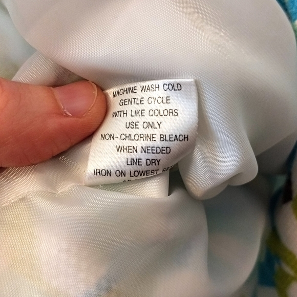 5/$30 Kim Rogers Signature Dress w Hexagon Design - Picture 6 of 6